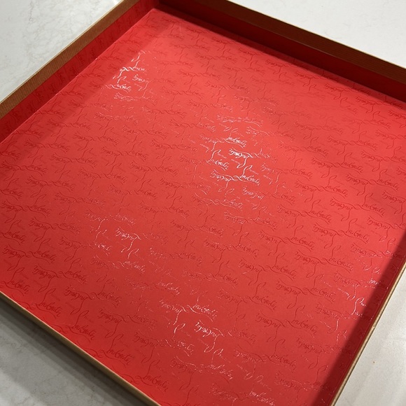Christian Louboutin box - Picture 3 of 4